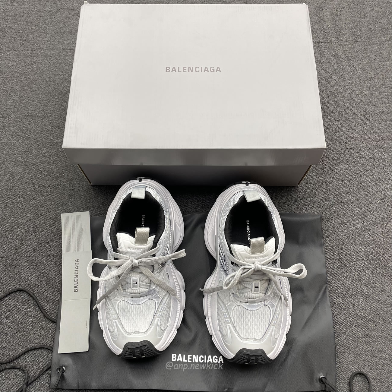 Balenciaga Fall 2024 10xl White 784344 W2mv2 9110 (2) - www.newkick.vip